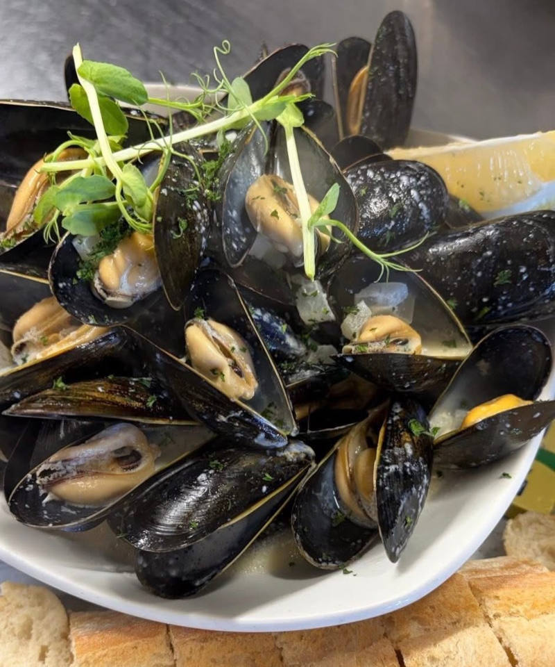 Moules Mariniere at Pebbles